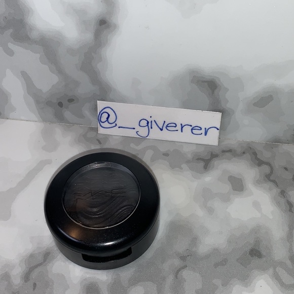 Dark Dare Extra Dimension Eyeshadow Collection MAC - Picture 7 of 15